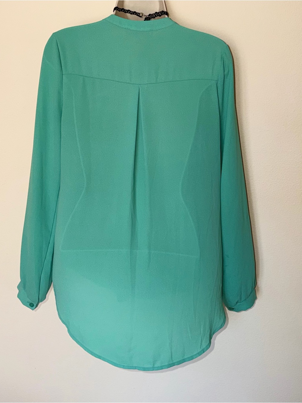 Women's Mint Green V-Neck Long Sleeve Blouse - Picture 2 of 16